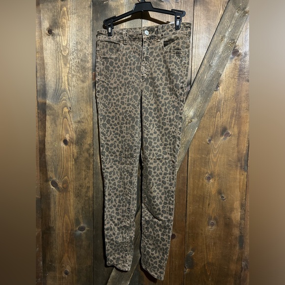 American Eagle Outfitters Denim - American Eagle High Rise Jegging, size 4, Very Light wear, smoke free home